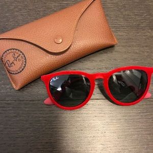 Red velvet Erika Ray-ban